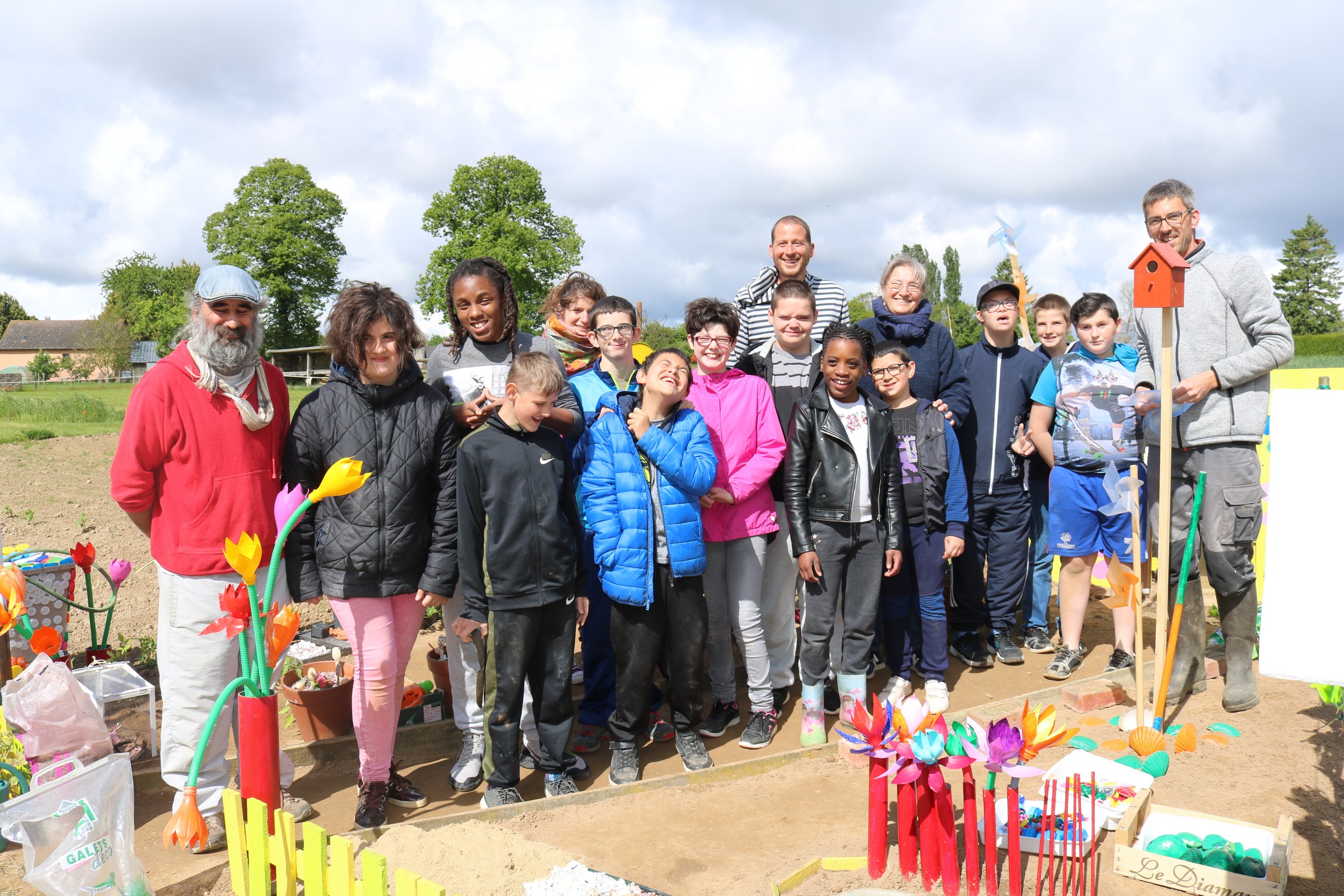 Drôles de jardins à saint-Fraimbault : les enfants de l’IME la Passerelle en lice