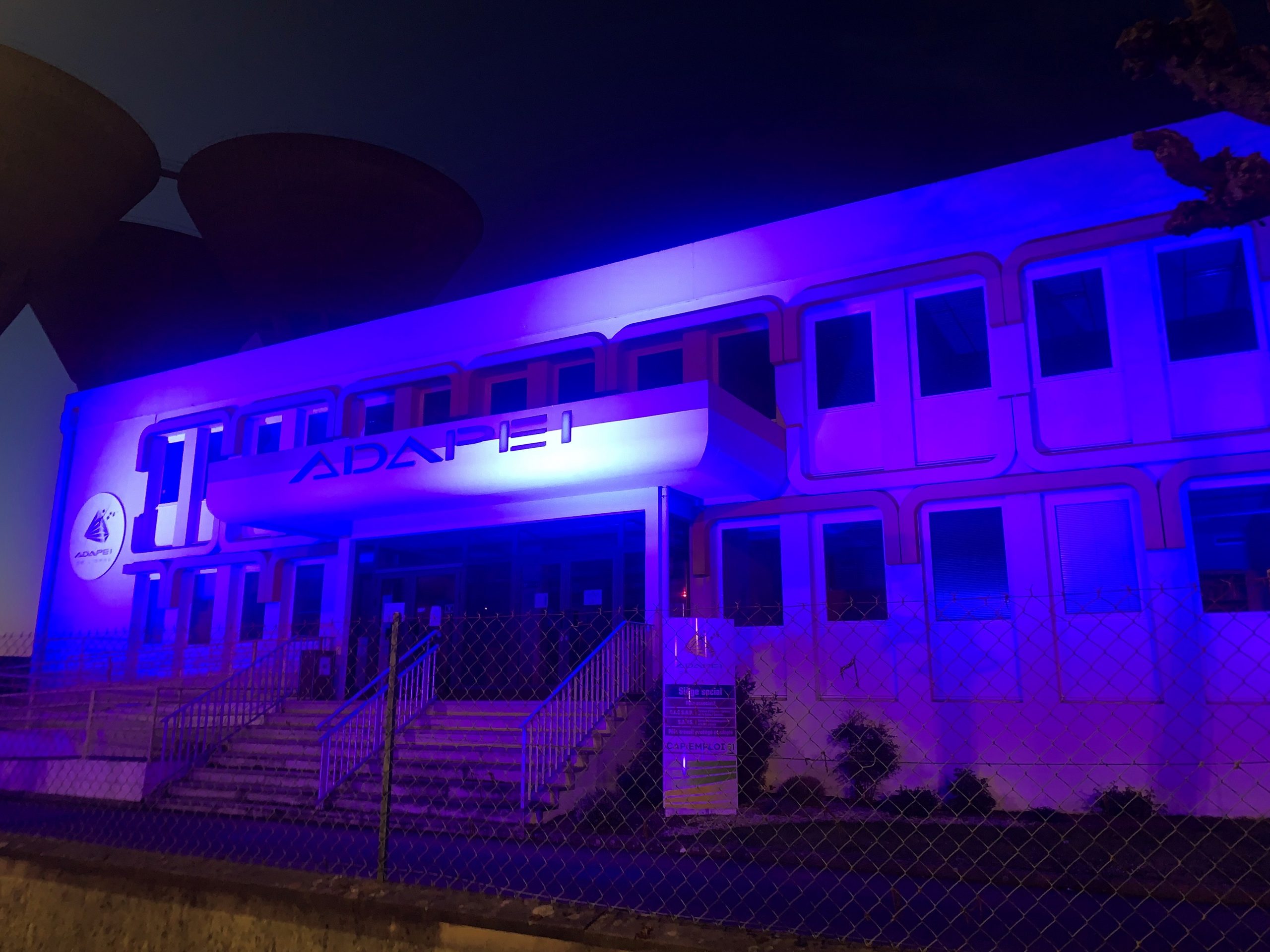 Les 2 et 3 avril, l’Adapei de l’Orne se met en bleu à l’occasion de la Journée mondiale de l’Autisme