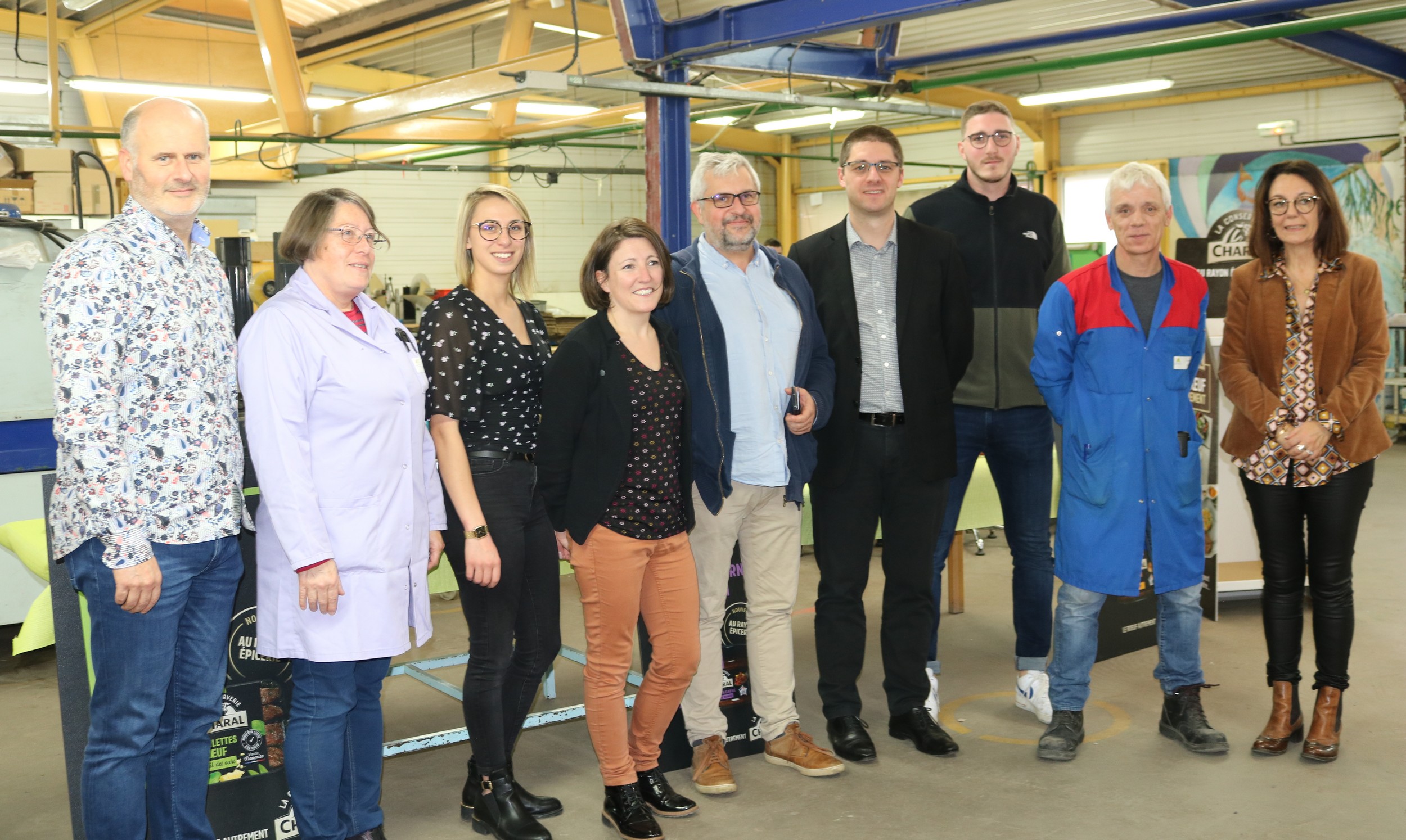 Dégustation d’une nouvelle gamme de produits La conserverie Charal dans les ateliers d’Unisat 61 site du Bocage, le 14 novembre à Flers