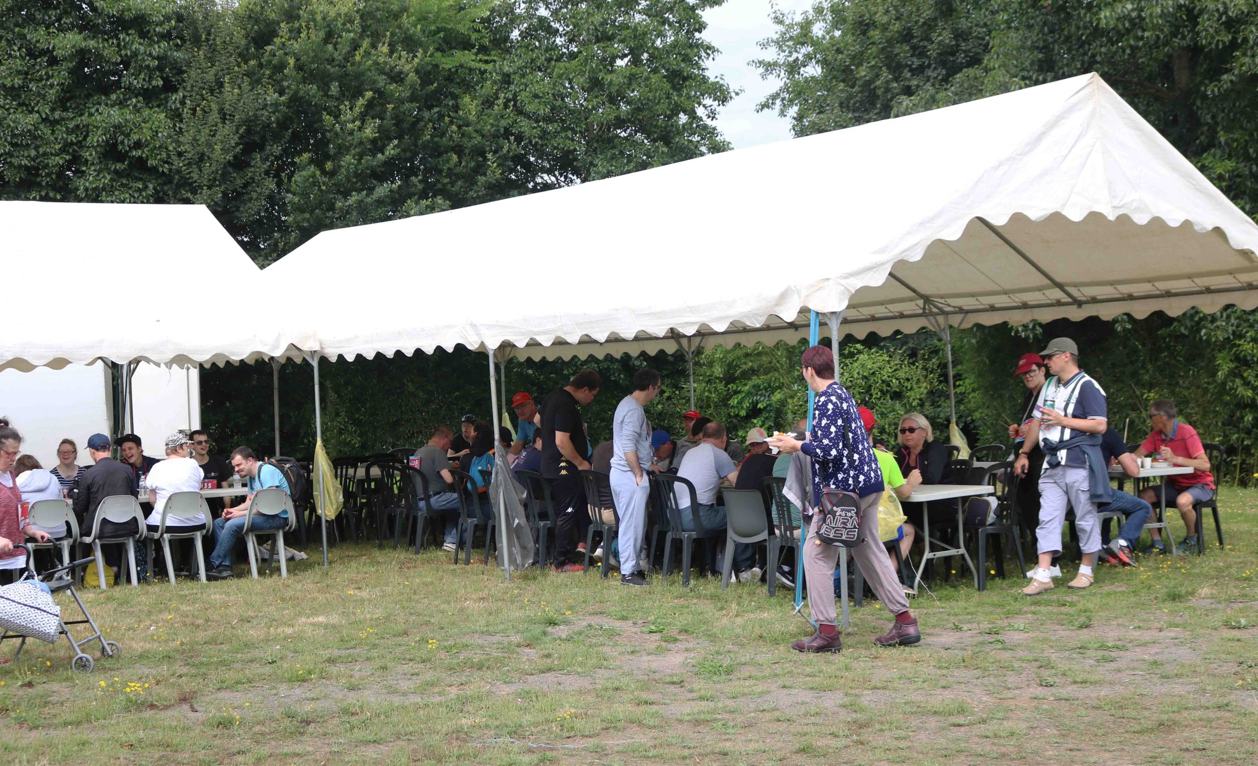 Troisième temps fort d’Unisat 61 : les Esat des sites Beauregard et Bocage se sont prêtés à des olympiades conviviales dans un grand rassemblement fédérateur
