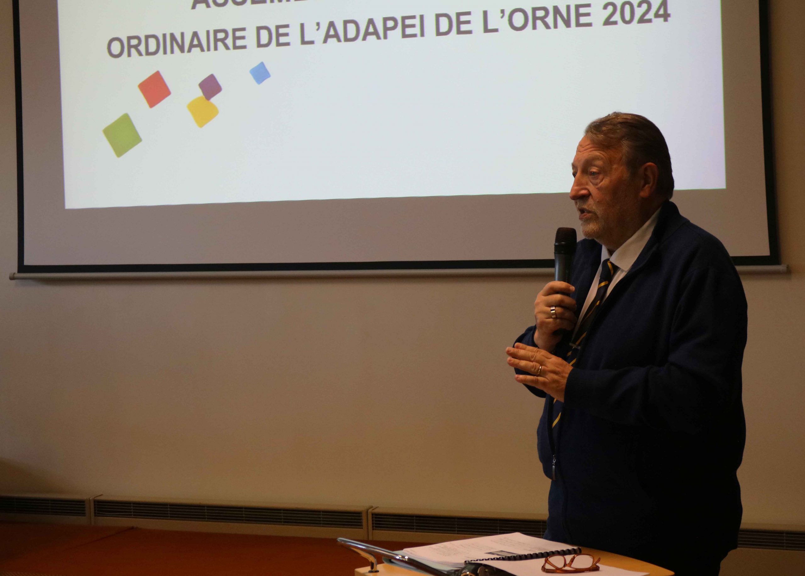 Lors de son assemblée générale du 23 octobre 2024, l’Adapei de l’Orne a annoncé son changement de nom : elle deviendra Ornéode en janvier 2025