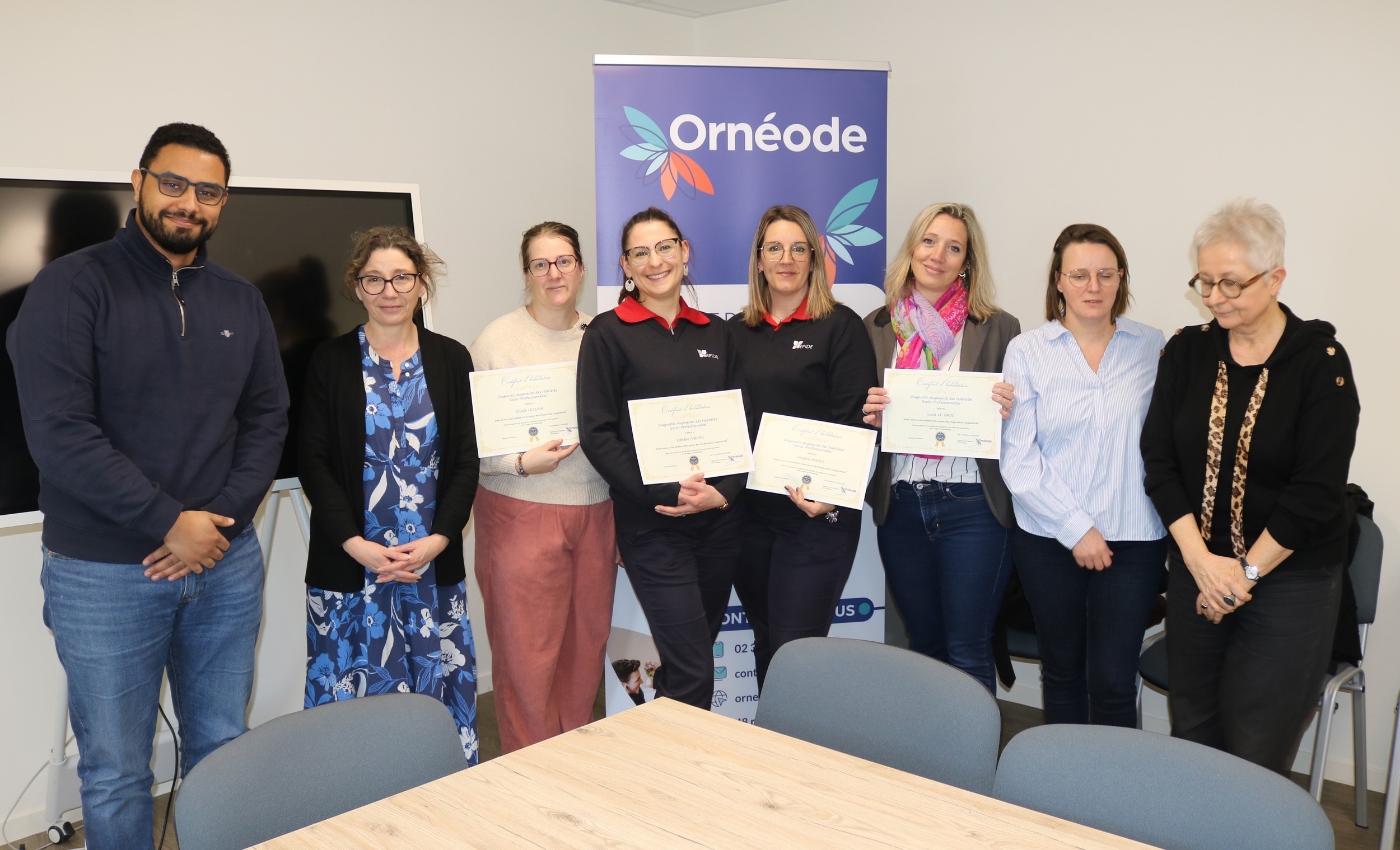 Une remise de diplômes certifiants à Ornéode Formation : un levier de spécialisation sur « le diagnostic augmenté » pour les professionnels sociaux et médico-sociaux